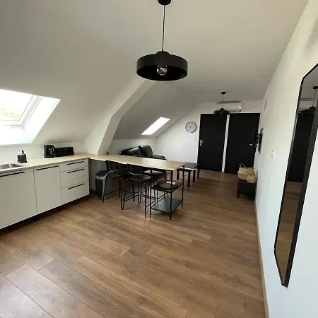 Centre Bourg Arrivee Et Depart Autonome * Boue (Aisne)